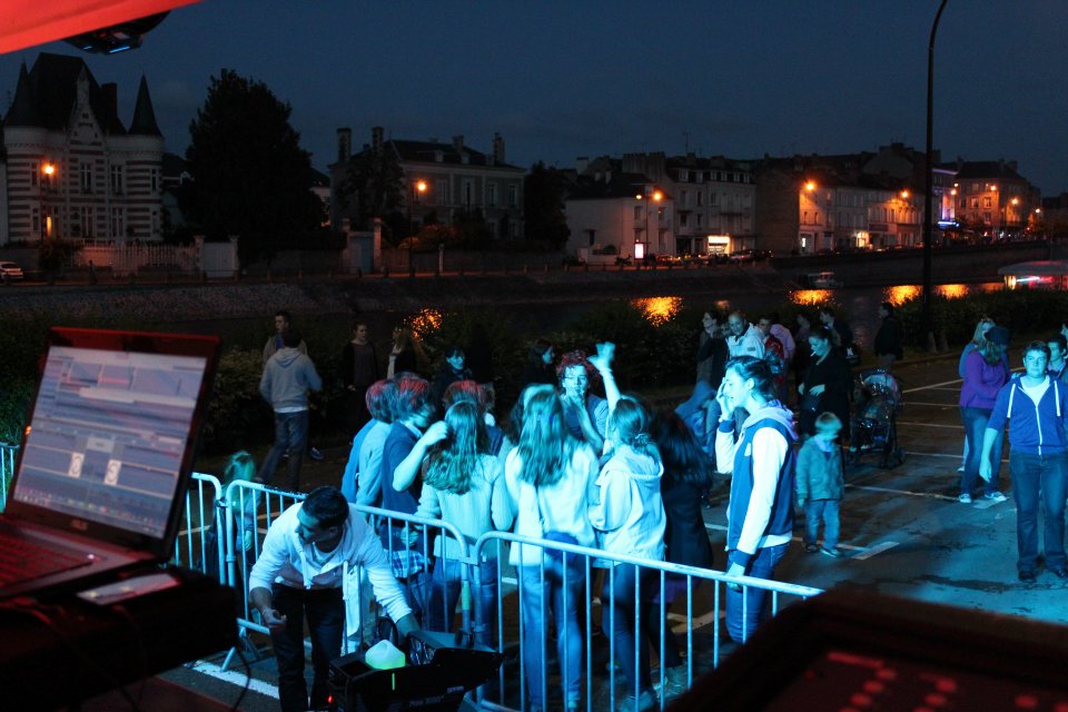 DJ animateurs, anniversaires, soirée entreprises